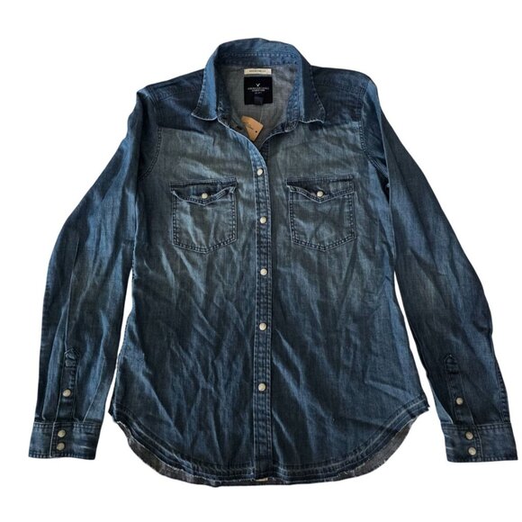 American Eagle Outfitters Boyfriend Fit Button Front Denim Shirt Size Small NWT - Picture 4 of 16